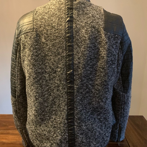 Jacket! - Picture 2 of 6